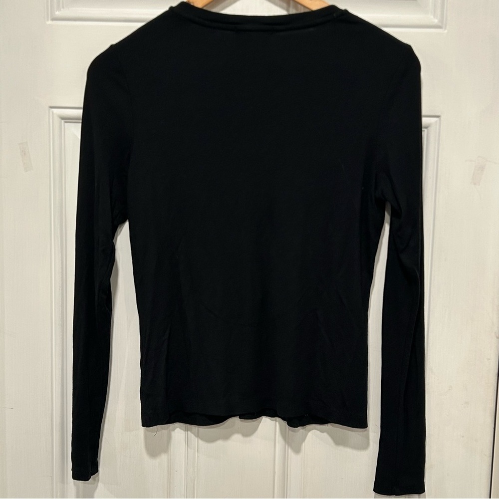 Marine Layer Lexi Ribbed 5 Button Henley V-Neck Long Sleeve Black Basic Top Sz M - Picture 7 of 9